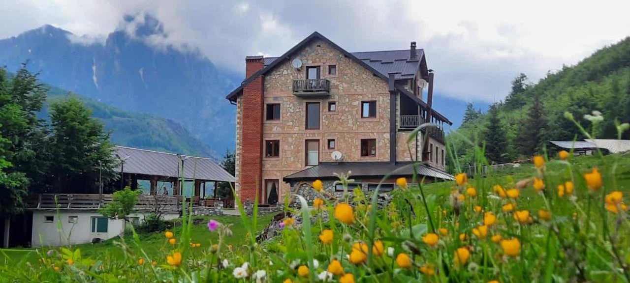 Hotel Margjeka Valbone Luaran gambar
